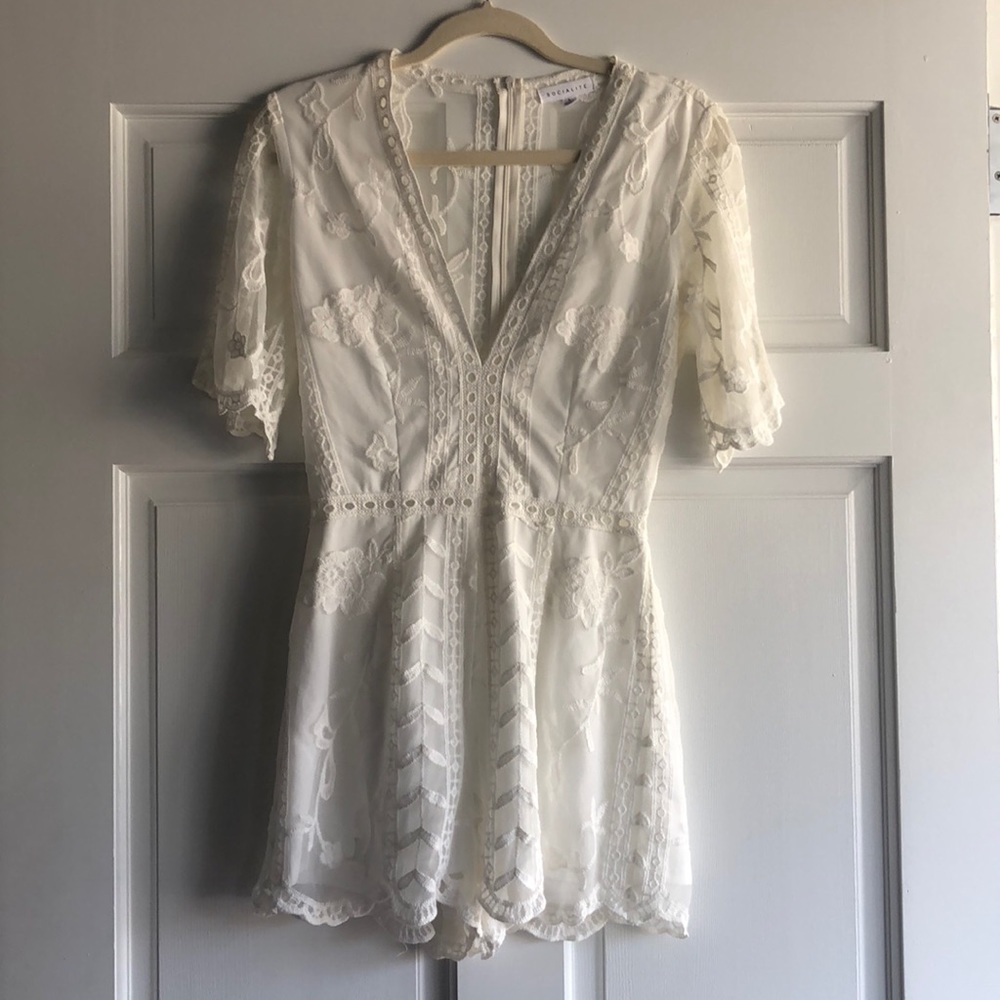 Socialite White Lace Romper Small